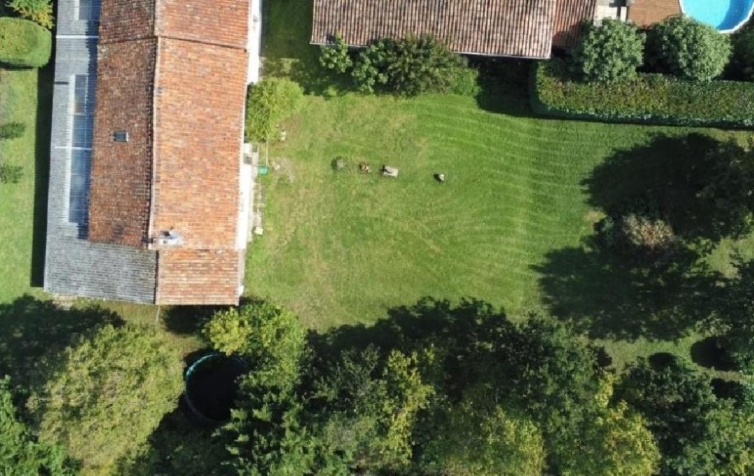 AGENCE TIC RUFFEC : Maison / Villa | CHAMPAGNE-MOUTON (16350) | 108 m2 | 80 645 &euro; 