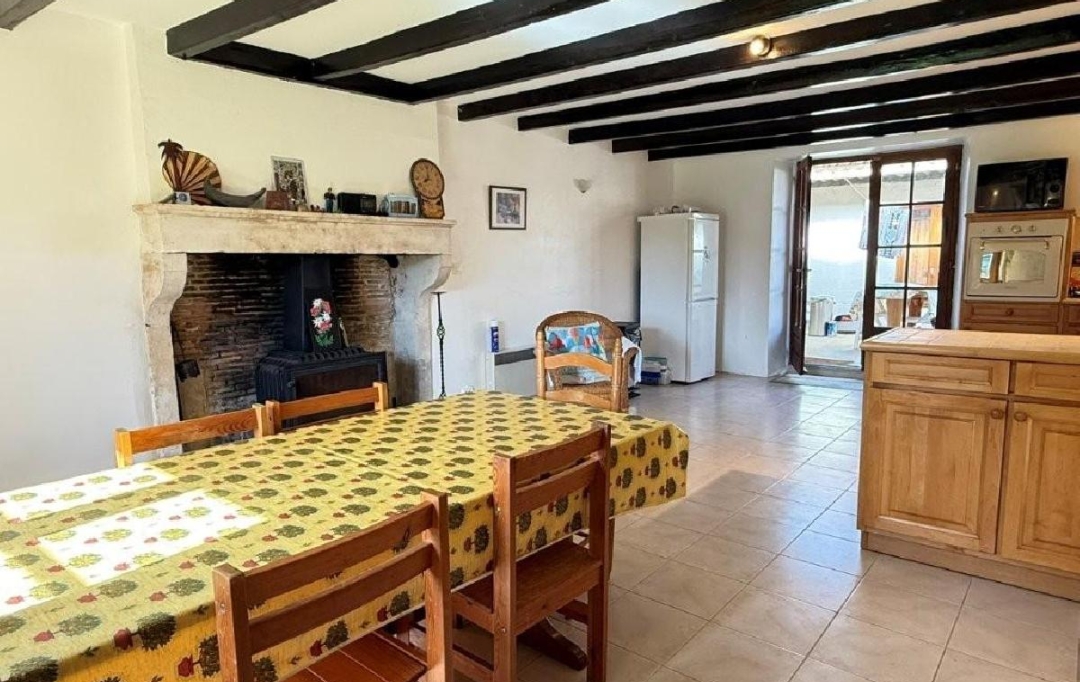 AGENCE TIC RUFFEC : Maison / Villa | CHAMPAGNE-MOUTON (16350) | 108 m2 | 80 645 &euro; 