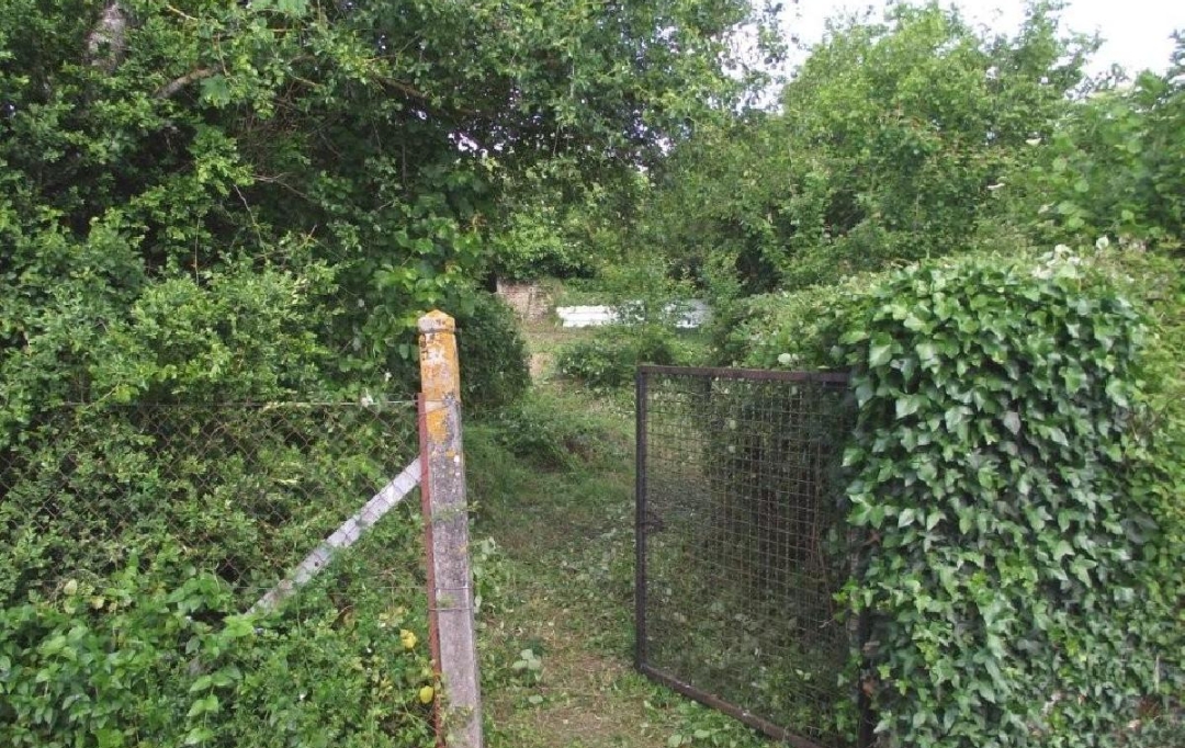 AGENCE TIC RUFFEC : Maison / Villa | AUNAC (16460) | 0 m2 | 14 000 &euro; 