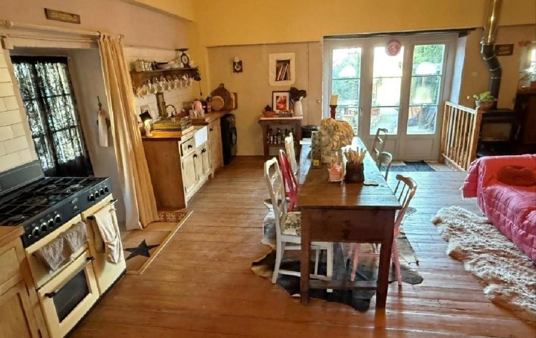 AGENCE TIC RUFFEC : Maison / Villa | AIGRE (16140) | 495 m2 | 399 950 &euro; 
