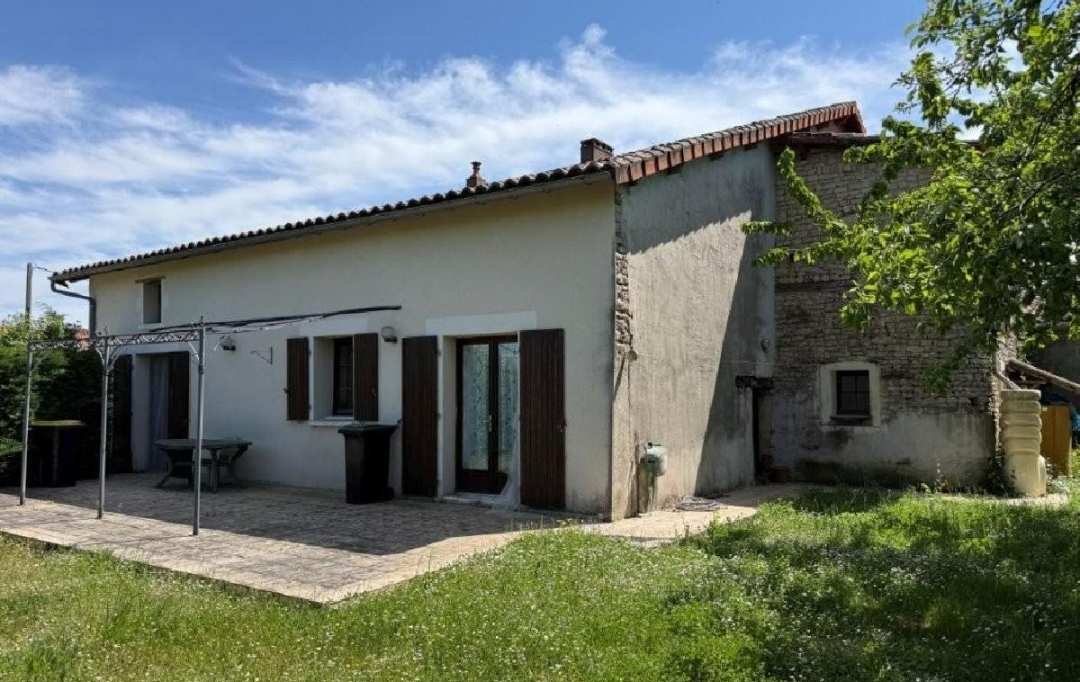 AGENCE TIC RUFFEC : Maison / Villa | RUFFEC (16700) | 192 m2 | 148 750 &euro; 