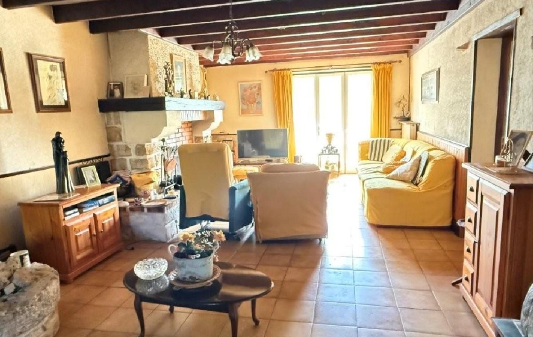 AGENCE TIC RUFFEC : Maison / Villa | RUFFEC (16700) | 192 m2 | 148 750 &euro; 