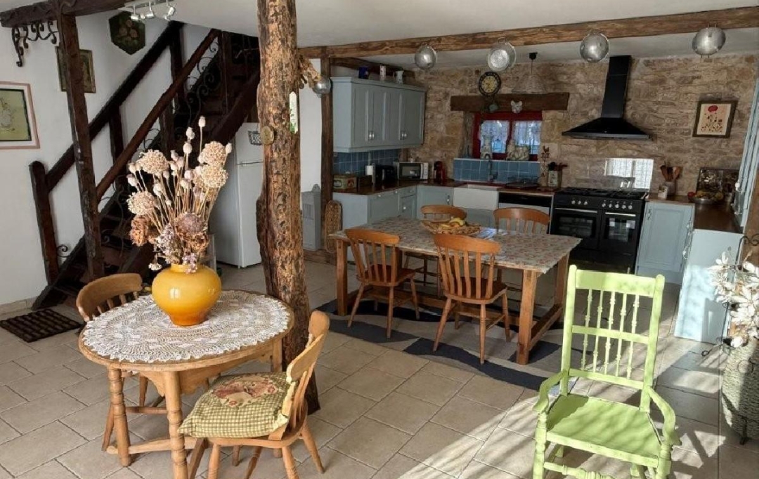 AGENCE TIC RUFFEC : Maison / Villa | SAUZE-VAUSSAIS (79190) | 155 m2 | 134 400 &euro; 