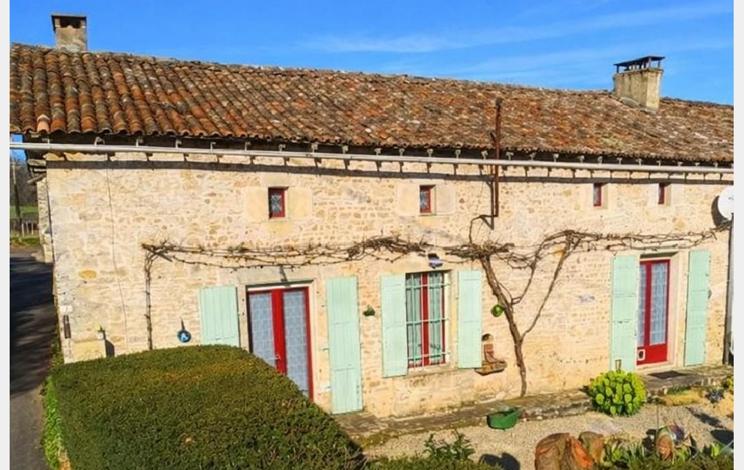 AGENCE TIC RUFFEC : Maison / Villa | SAUZE-VAUSSAIS (79190) | 155 m2 | 134 400 &euro; 