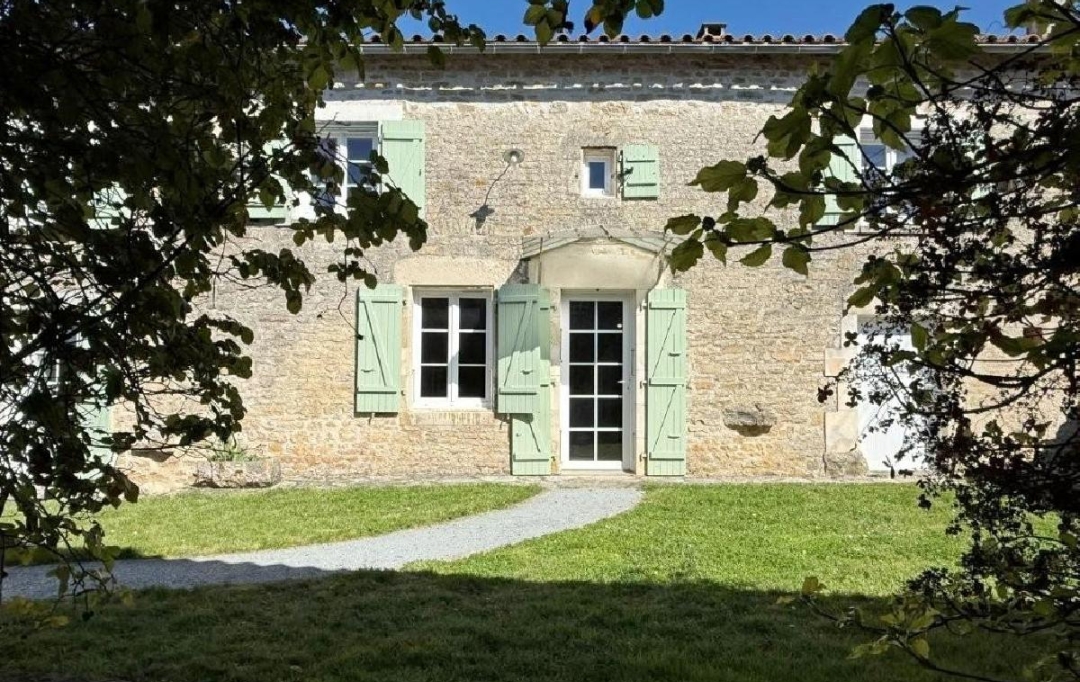 AGENCE TIC RUFFEC : Maison / Villa | VILLEFAGNAN (16240) | 184 m2 | 186 170 &euro; 