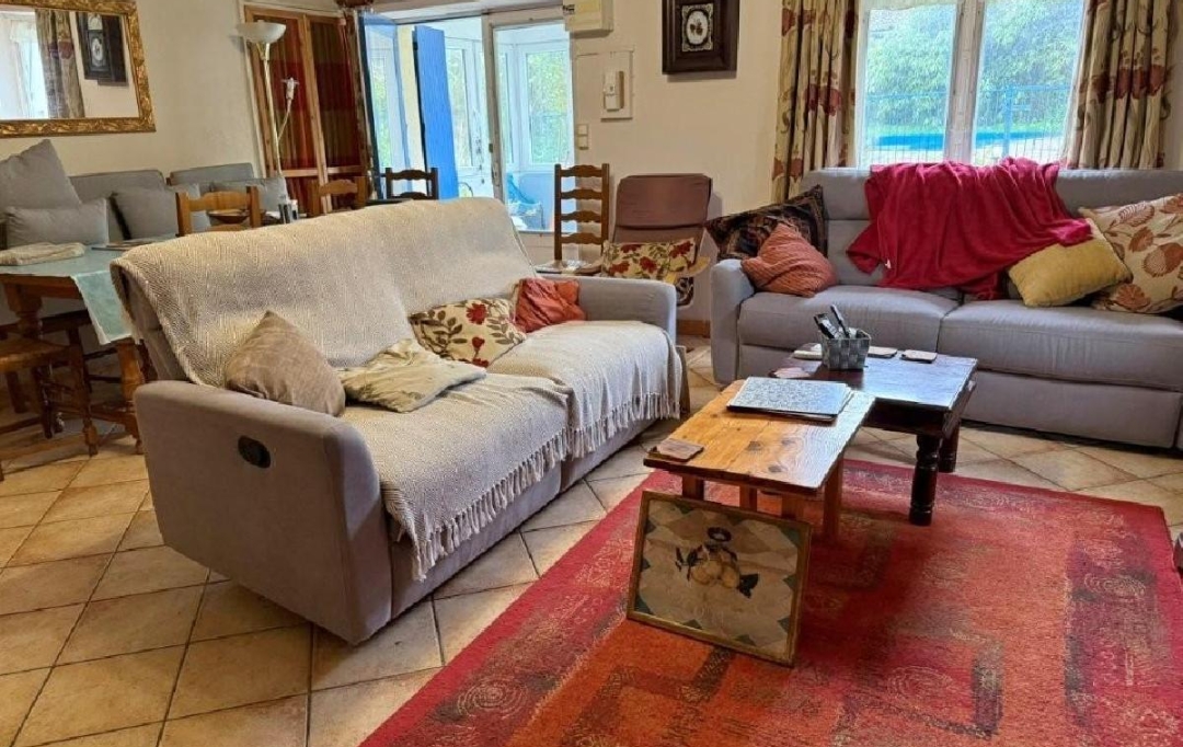 AGENCE TIC RUFFEC : Maison / Villa | NANTEUIL-EN-VALLEE (16700) | 125 m2 | 170 200 &euro; 