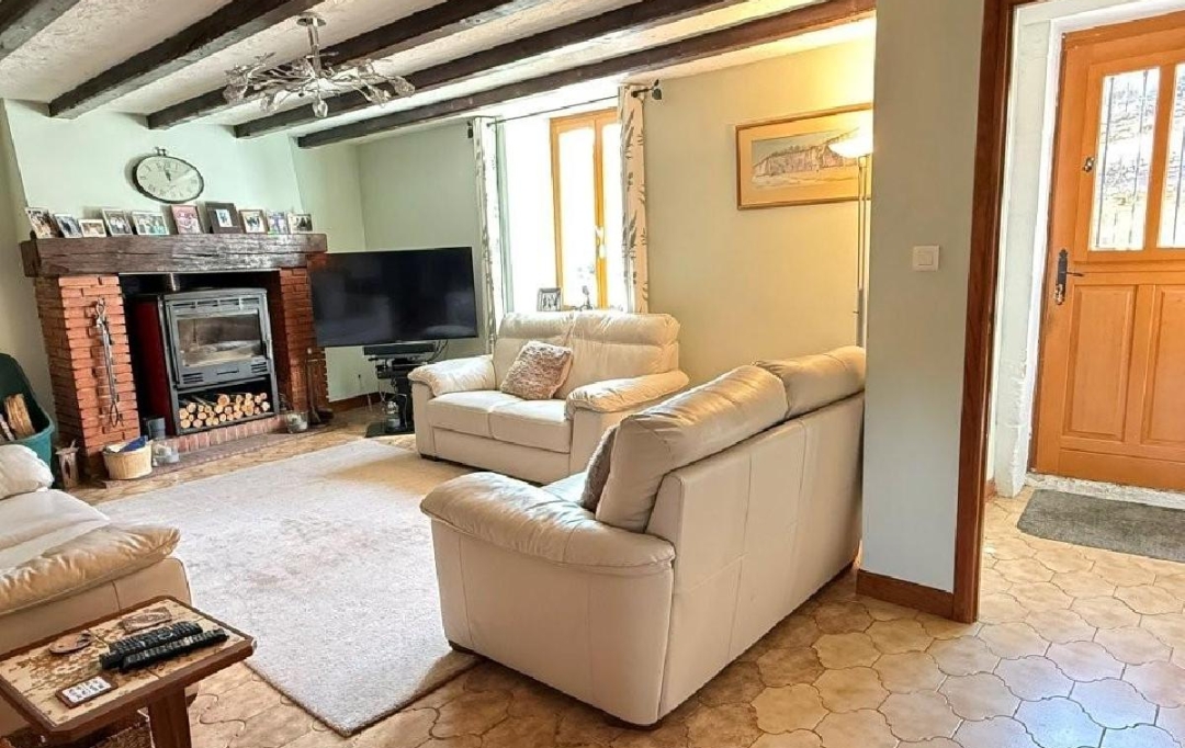 AGENCE TIC RUFFEC : Maison / Villa | SAUZE-VAUSSAIS (79190) | 166 m2 | 196 800 &euro; 