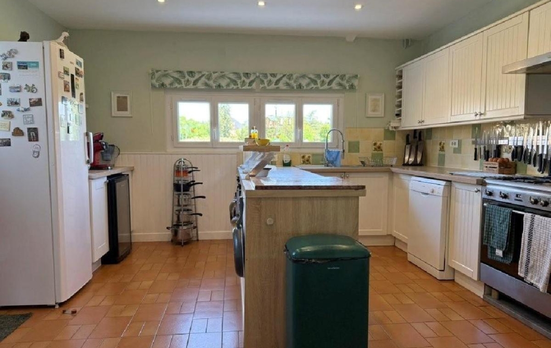 AGENCE TIC RUFFEC : Maison / Villa | SAUZE-VAUSSAIS (79190) | 166 m2 | 196 800 &euro; 