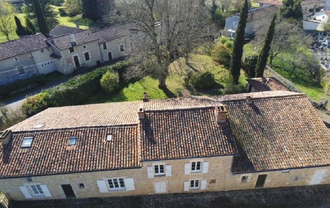 AGENCE TIC RUFFEC : Maison / Villa | RUFFEC (16700) | 207 m2 | 234 000 &euro; 
