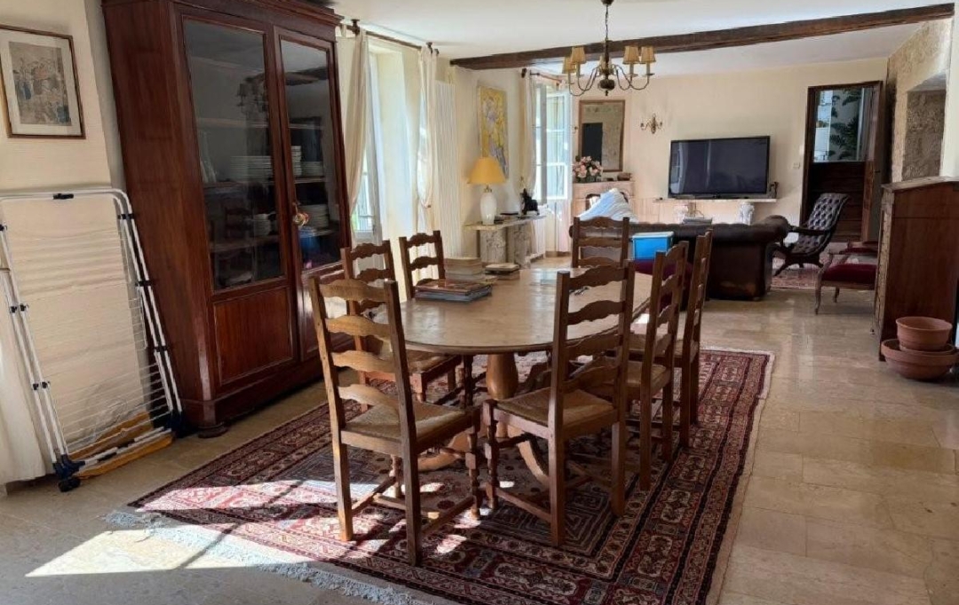 AGENCE TIC RUFFEC : Maison / Villa | RUFFEC (16700) | 207 m2 | 234 000 &euro; 