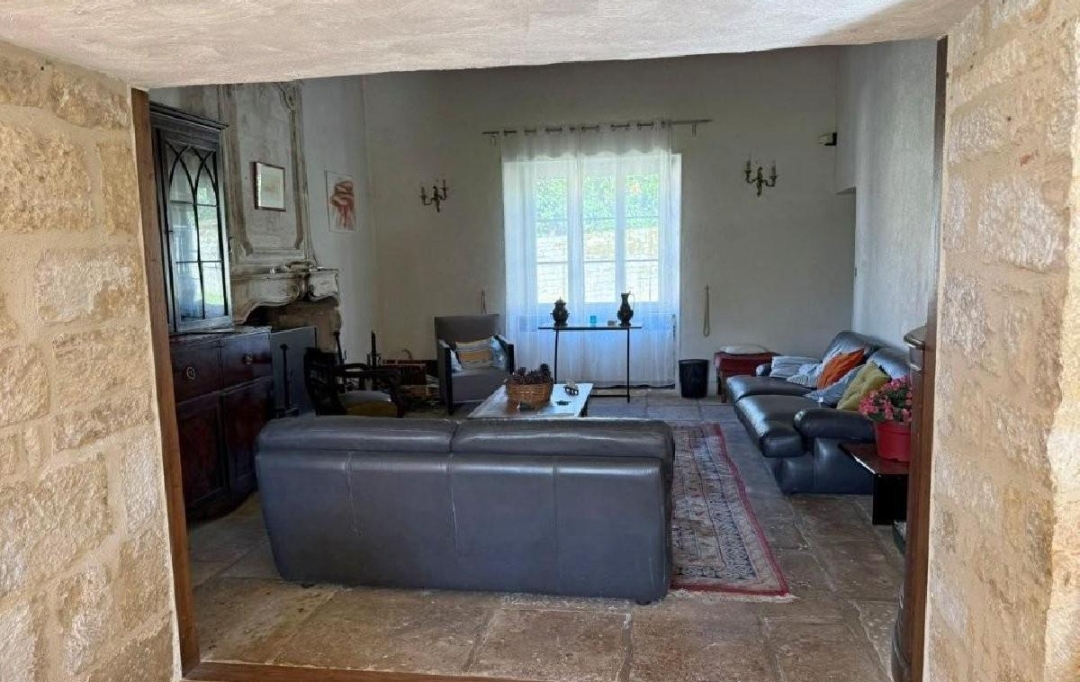 AGENCE TIC RUFFEC : Maison / Villa | RUFFEC (16700) | 207 m2 | 234 000 &euro; 