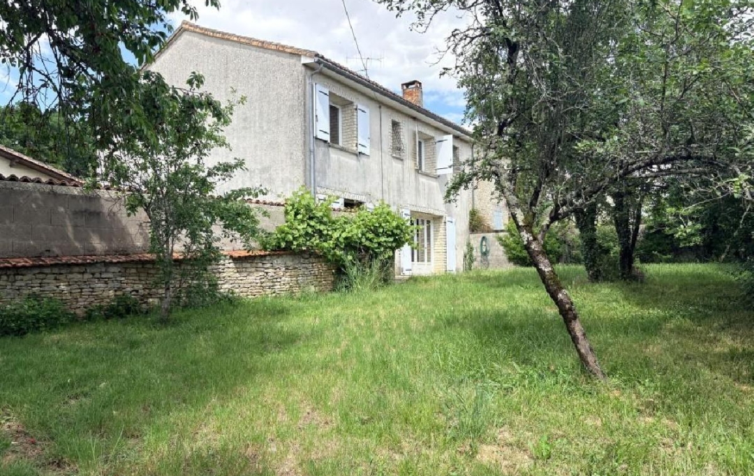 AGENCE TIC RUFFEC : Maison / Villa | AUNAC (16460) | 146 m2 | 143 600 &euro; 