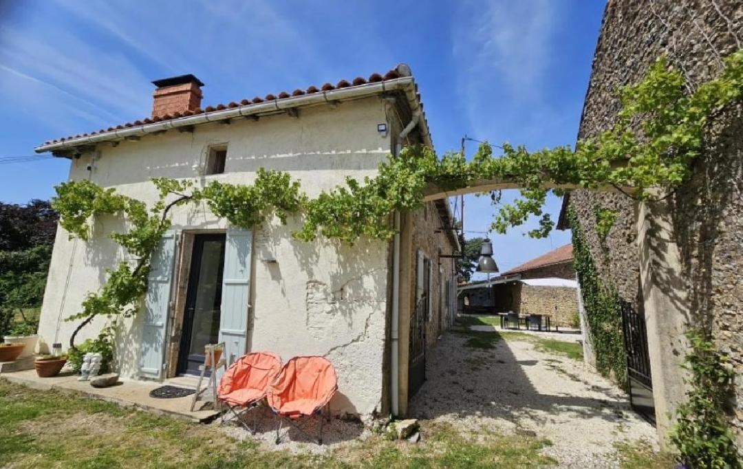 AGENCE TIC RUFFEC : Maison / Villa | SAINT-CLAUD (16450) | 95 m2 | 175 530 &euro; 