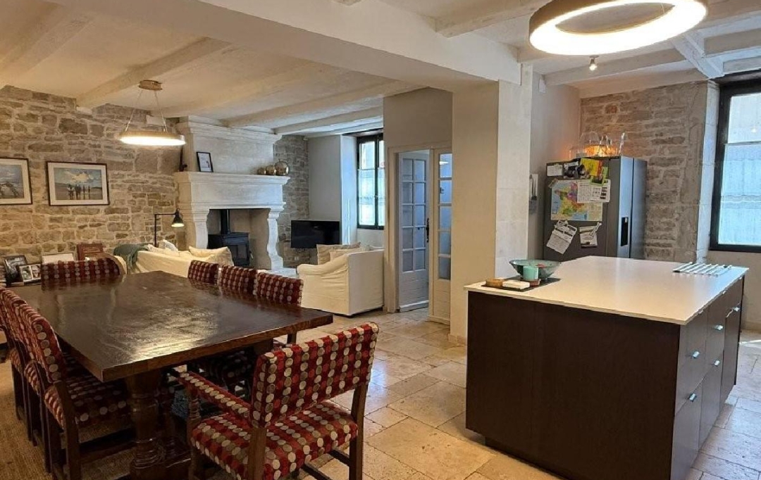 AGENCE TIC RUFFEC : Maison / Villa | NANTEUIL-EN-VALLEE (16700) | 284 m2 | 440 000 &euro; 