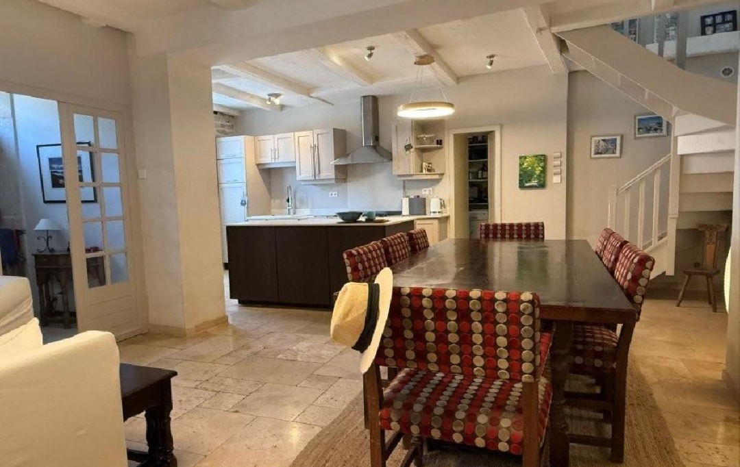 AGENCE TIC RUFFEC : Maison / Villa | NANTEUIL-EN-VALLEE (16700) | 284 m2 | 440 000 &euro; 