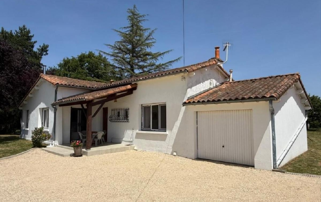 AGENCE TIC RUFFEC : Maison / Villa | CHARROUX (86250) | 80 m2 | 123 650 &euro; 