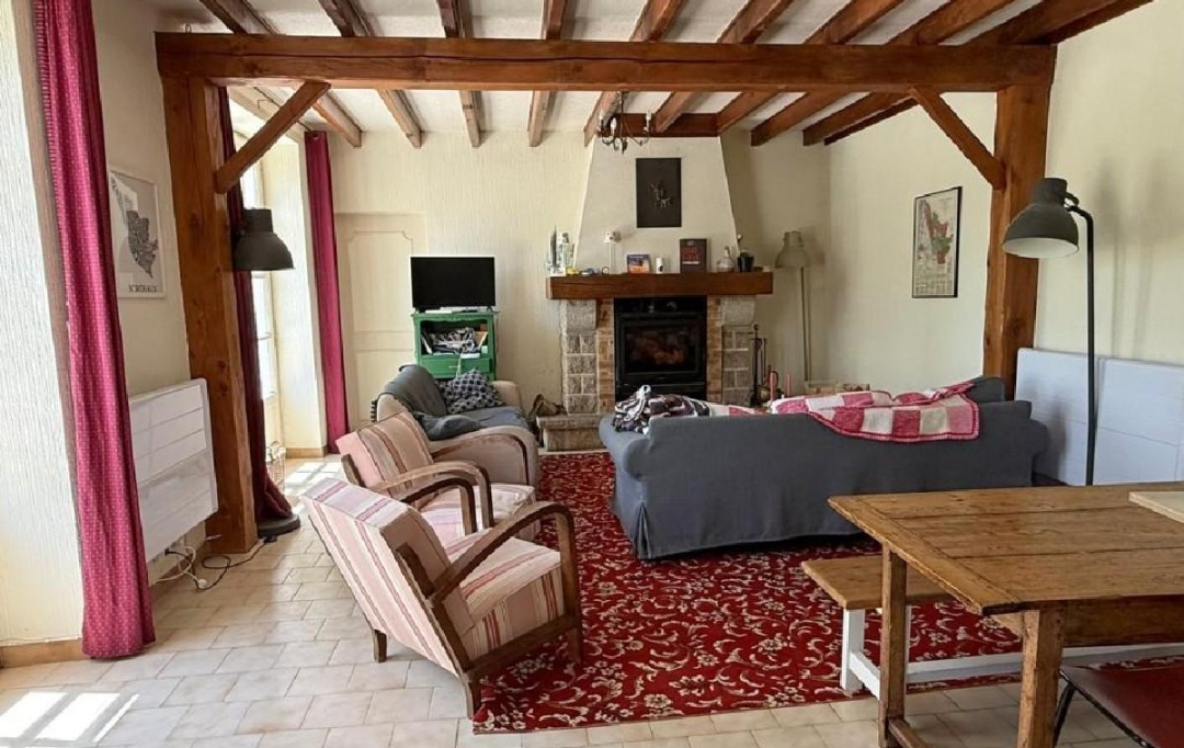 AGENCE TIC RUFFEC : Maison / Villa | NANTEUIL-EN-VALLEE (16700) | 216 m2 | 170 200 &euro; 