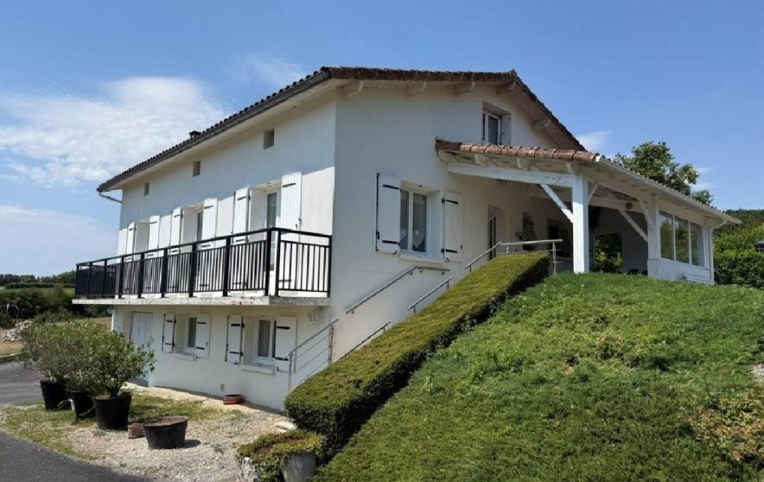 AGENCE TIC RUFFEC : Maison / Villa | VILLEFAGNAN (16240) | 122 m2 | 170 200 &euro; 