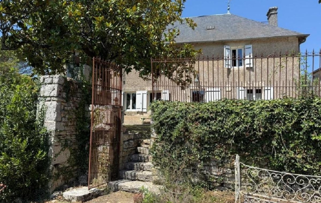 AGENCE TIC RUFFEC : Maison / Villa | RUFFEC (16700) | 140 m2 | 271 270 &euro; 
