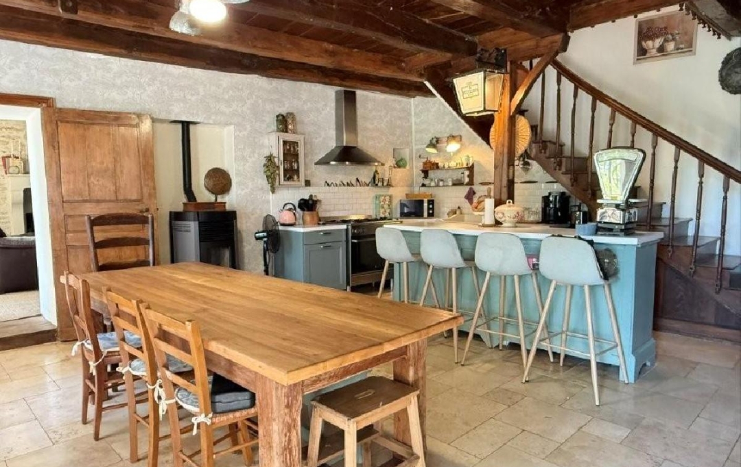 AGENCE TIC RUFFEC : Maison / Villa | RUFFEC (16700) | 140 m2 | 271 270 &euro; 