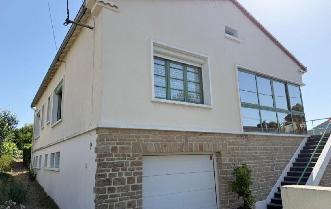 AGENCE TIC RUFFEC : Maison / Villa | CIVRAY (86400) | 147 m2 | 149 950 &euro; 