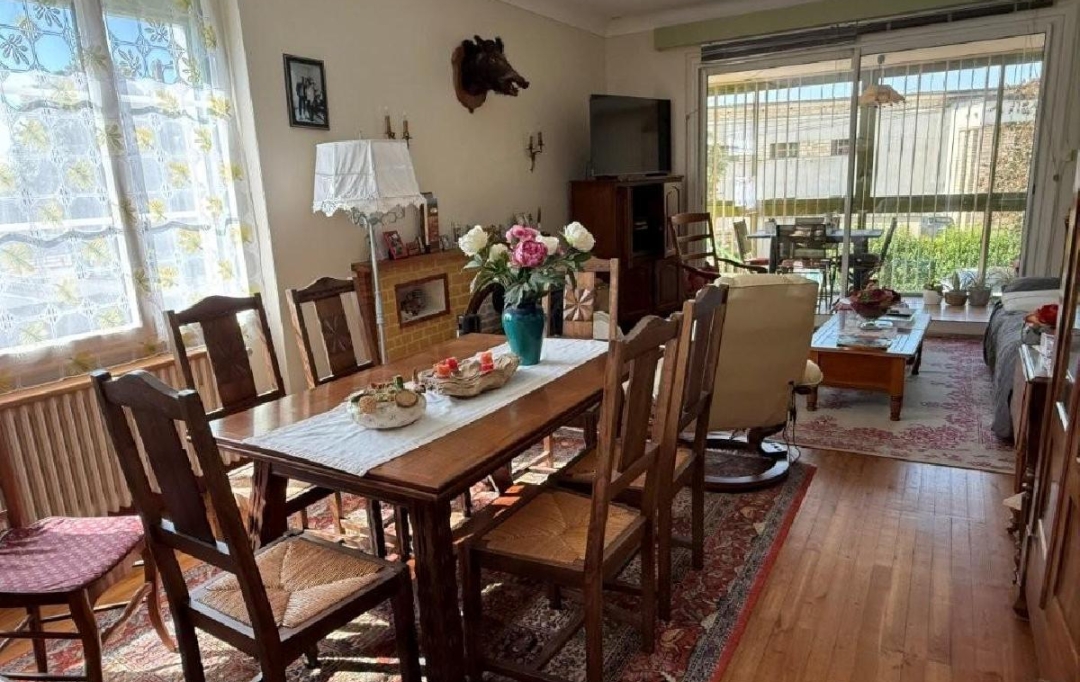 AGENCE TIC RUFFEC : Maison / Villa | CIVRAY (86400) | 147 m2 | 149 950 &euro; 