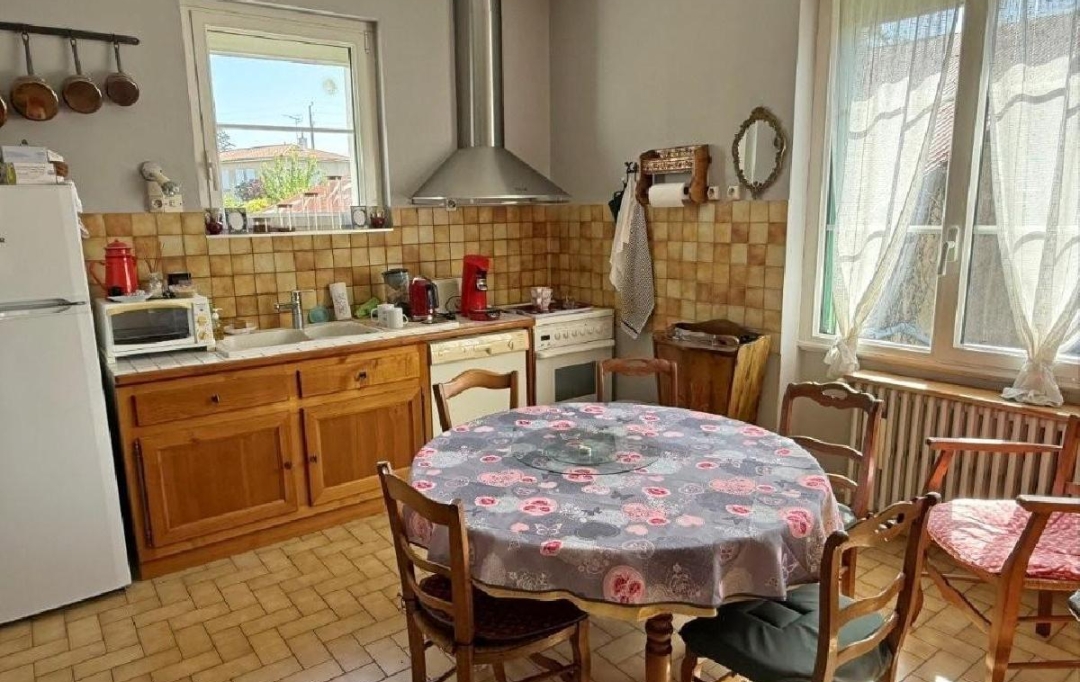 AGENCE TIC RUFFEC : Maison / Villa | CIVRAY (86400) | 147 m2 | 149 950 &euro; 