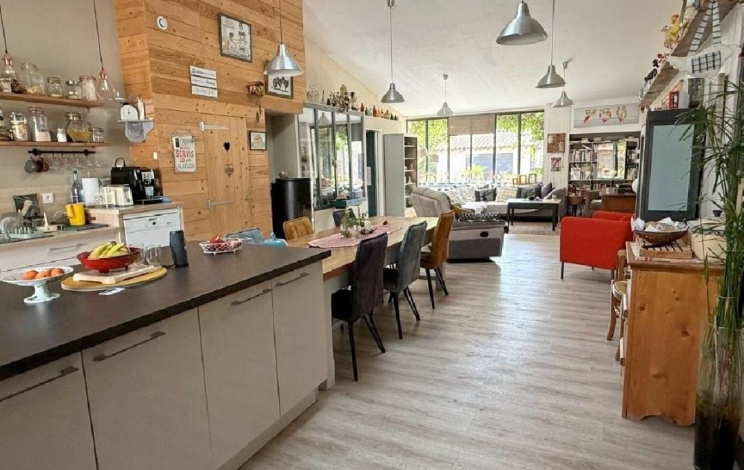 AGENCE TIC RUFFEC : Maison / Villa | VILLEFAGNAN (16240) | 275 m2 | 276 595 &euro; 