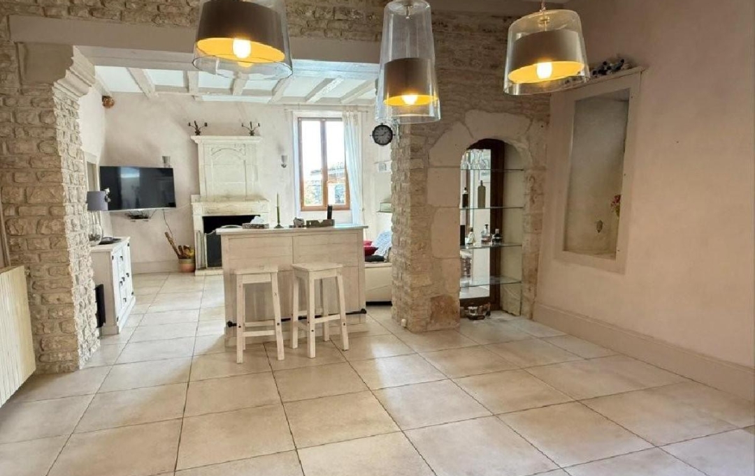 AGENCE TIC RUFFEC : Maison / Villa | VERTEUIL-SUR-CHARENTE (16510) | 241 m2 | 315 785 &euro; 