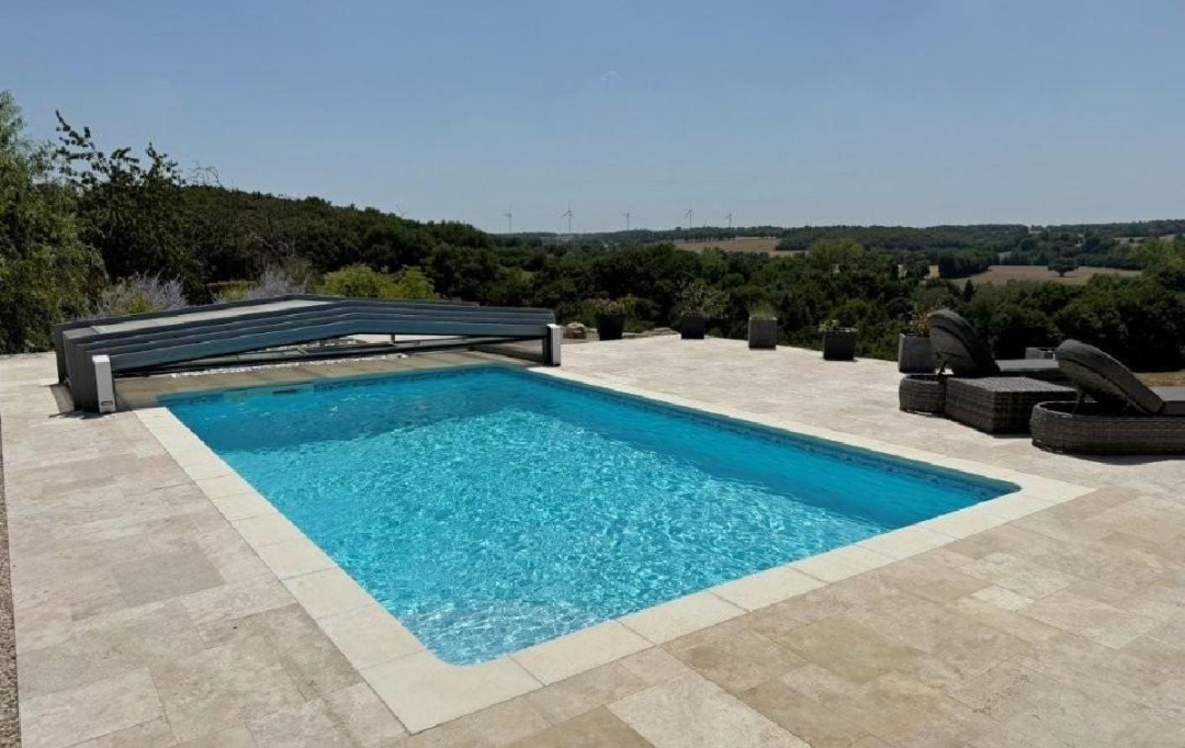 AGENCE TIC RUFFEC : Maison / Villa | CHARROUX (86250) | 231 m2 | 399 950 &euro; 