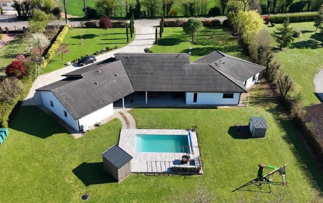AGENCE TIC RUFFEC : Maison / Villa | RUFFEC (16700) | 257 m2 | 399 950 &euro; 