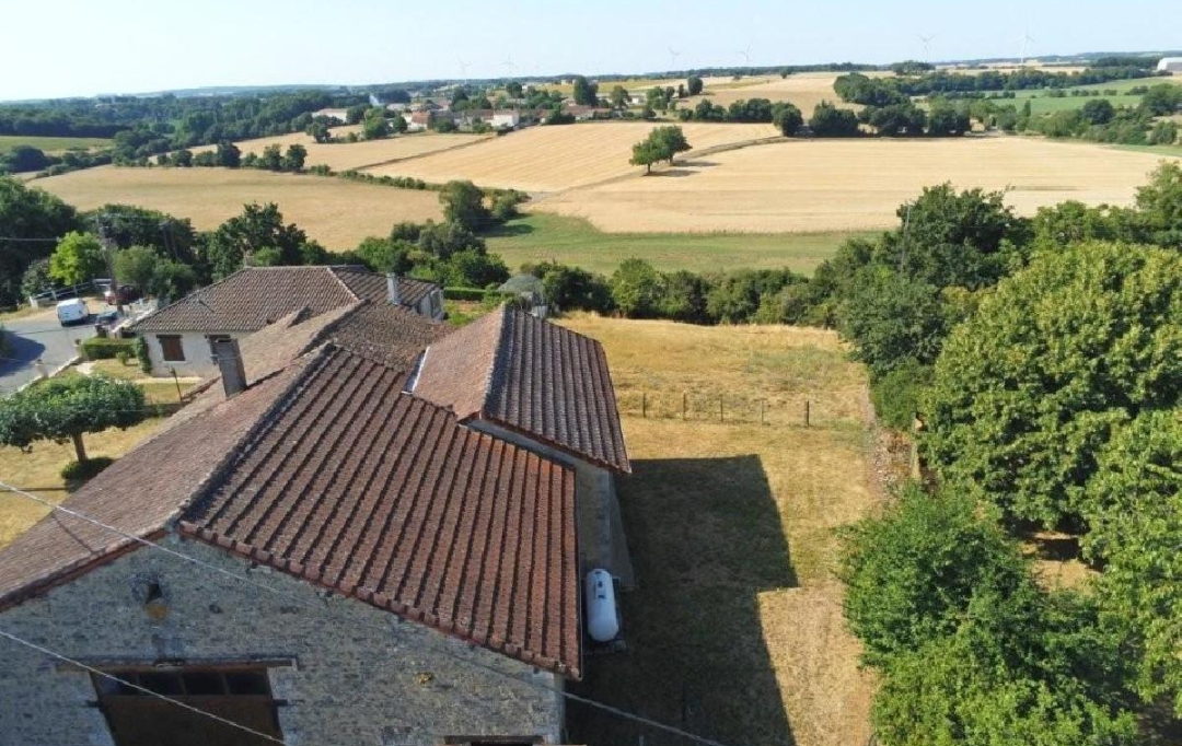 AGENCE TIC RUFFEC : Maison / Villa | RUFFEC (16700) | 92 m2 | 99 950 &euro; 