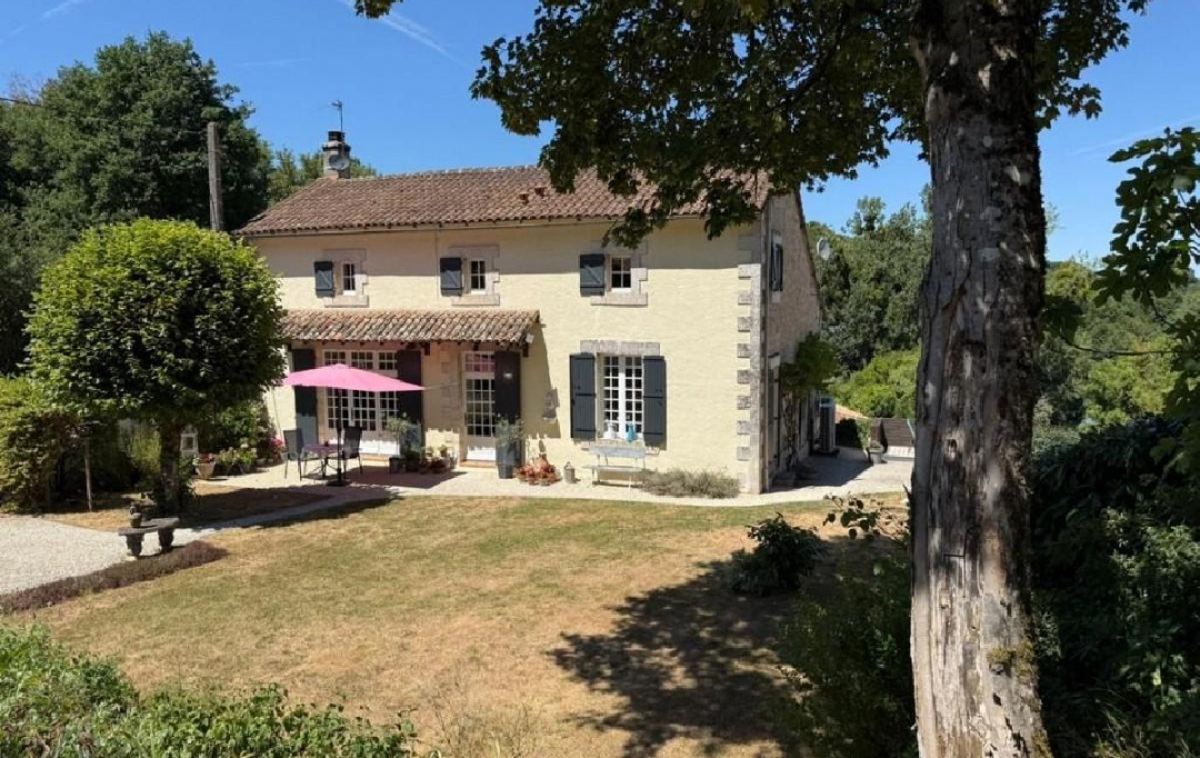 AGENCE TIC RUFFEC : Maison / Villa | CIVRAY (86400) | 152 m2 | 223 000 &euro; 