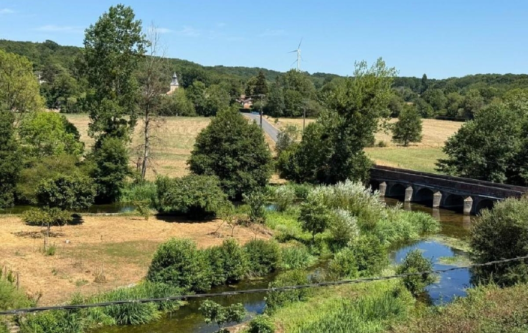 AGENCE TIC RUFFEC : Maison / Villa | CIVRAY (86400) | 152 m2 | 223 000 &euro; 