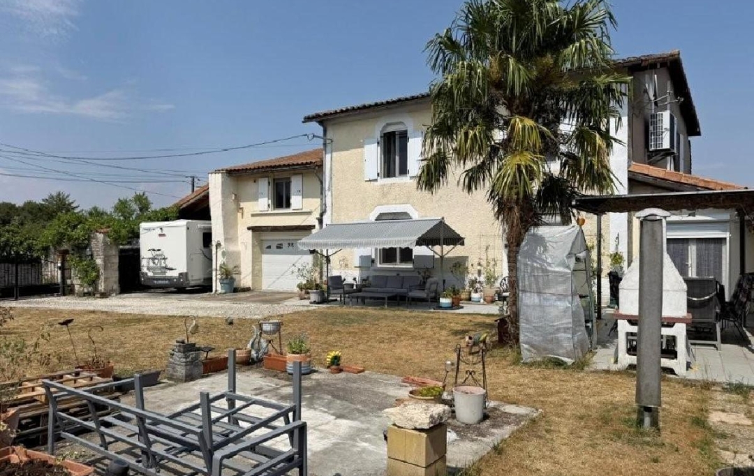 AGENCE TIC RUFFEC : Maison / Villa | CHEF-BOUTONNE (79110) | 162 m2 | 175 530 &euro; 