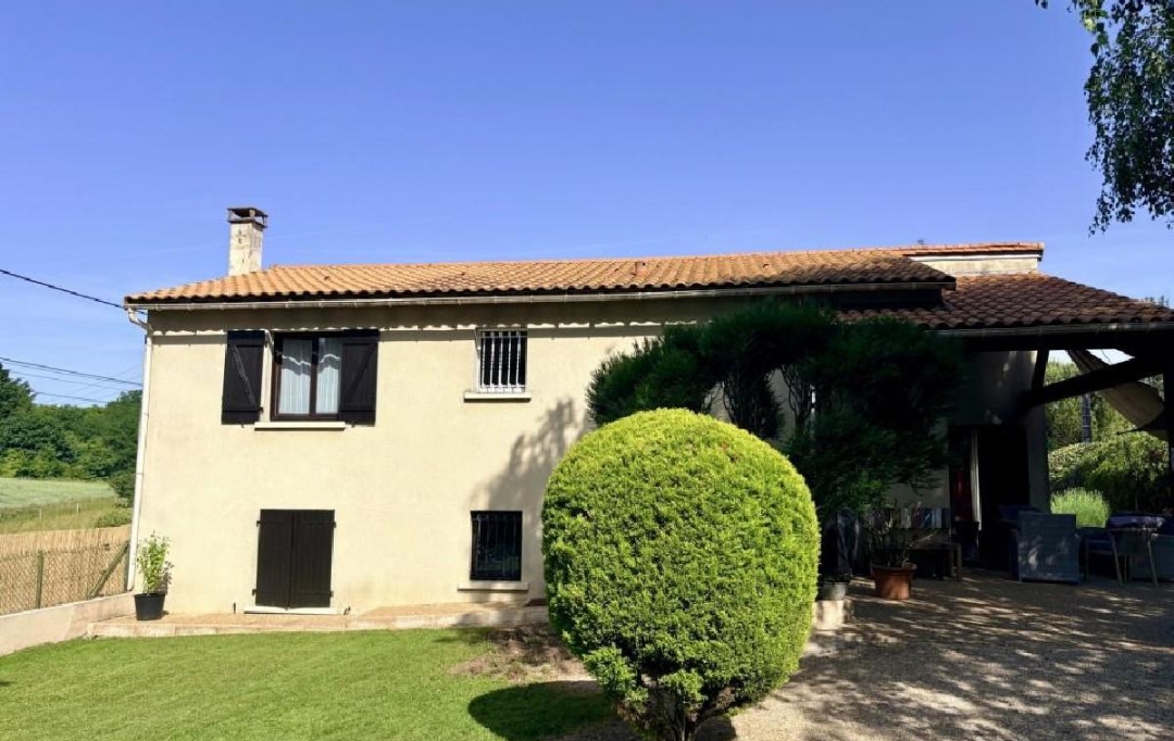 AGENCE TIC RUFFEC : Maison / Villa | RUFFEC (16700) | 105 m2 | 207 440 &euro; 