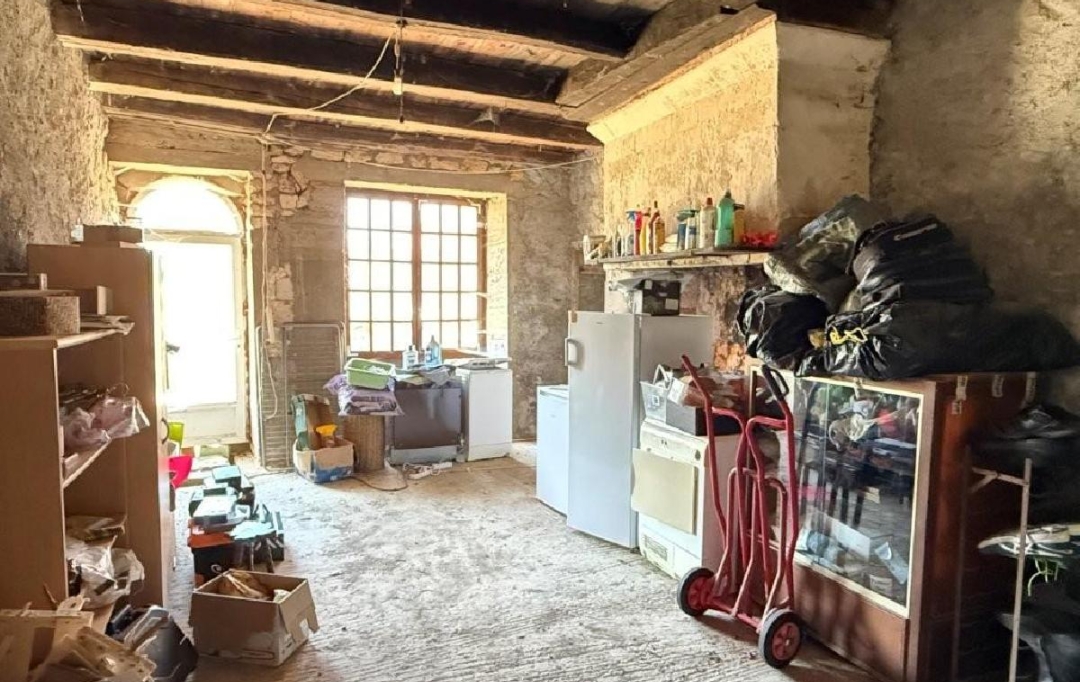 AGENCE TIC RUFFEC : Maison / Villa | VILLEFAGNAN (16240) | 181 m2 | 60 000 &euro; 