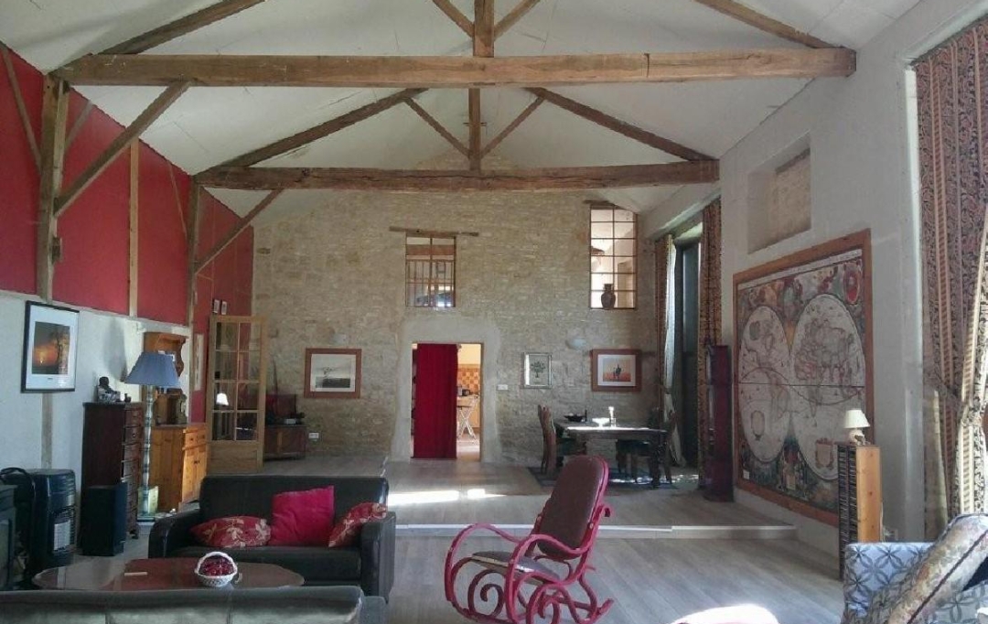 AGENCE TIC RUFFEC : Maison / Villa | SAUZE-VAUSSAIS (79190) | 320 m2 | 159 570 &euro; 