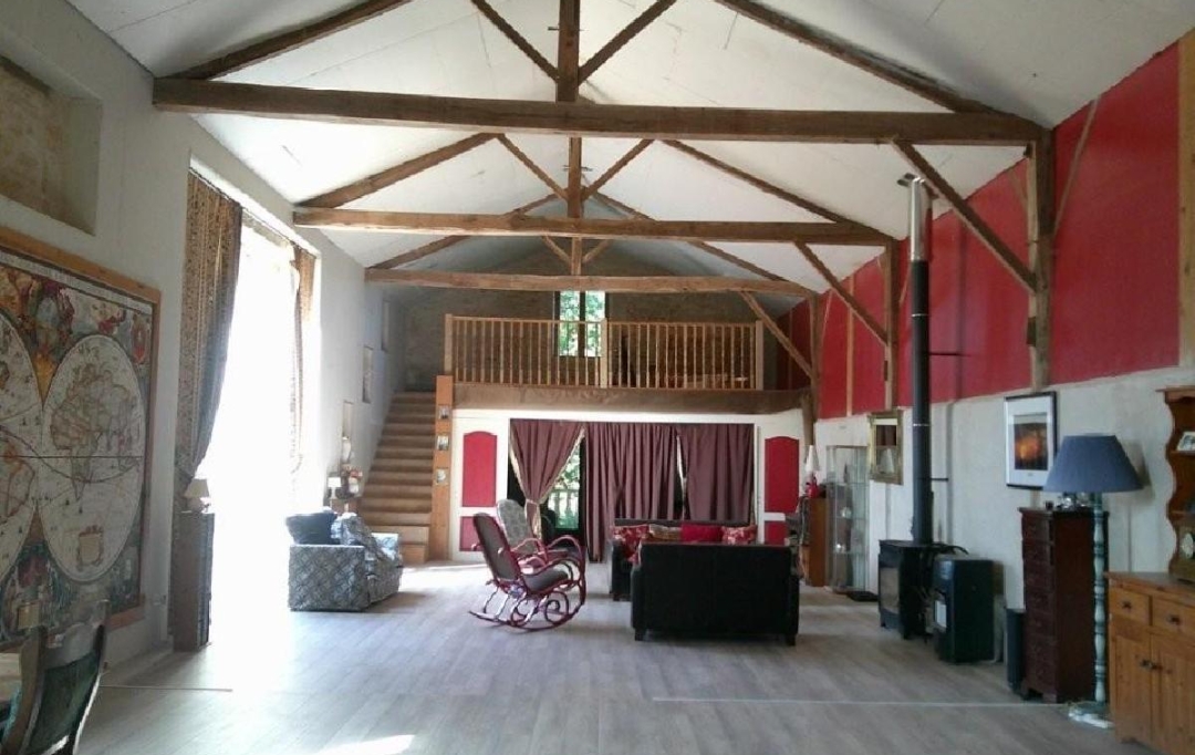 AGENCE TIC RUFFEC : Maison / Villa | SAUZE-VAUSSAIS (79190) | 320 m2 | 159 570 &euro; 