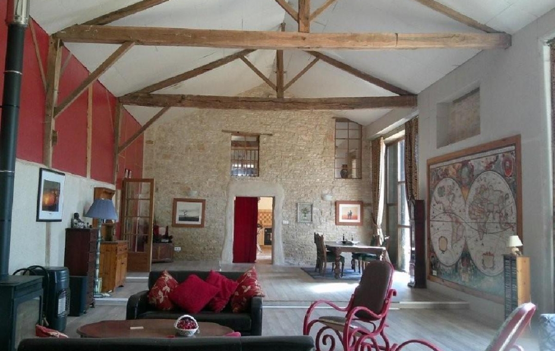 AGENCE TIC RUFFEC : Maison / Villa | SAUZE-VAUSSAIS (79190) | 320 m2 | 159 570 &euro; 