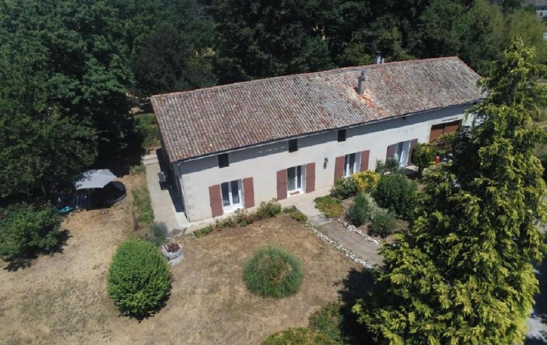 AGENCE TIC RUFFEC : Maison / Villa | SAUZE-VAUSSAIS (79190) | 149 m2 | 228 700 &euro; 