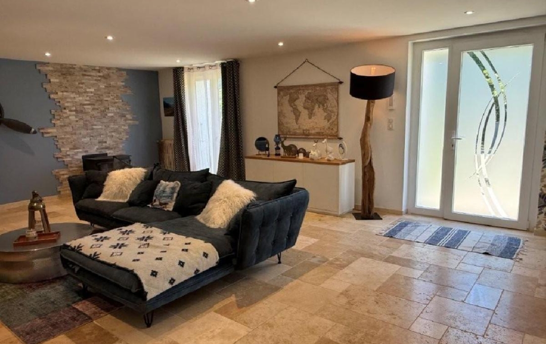 AGENCE TIC RUFFEC : Maison / Villa | SAUZE-VAUSSAIS (79190) | 149 m2 | 228 700 &euro; 