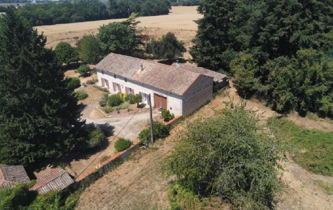 AGENCE TIC RUFFEC : Maison / Villa | SAUZE-VAUSSAIS (79190) | 149 m2 | 228 700 &euro; 