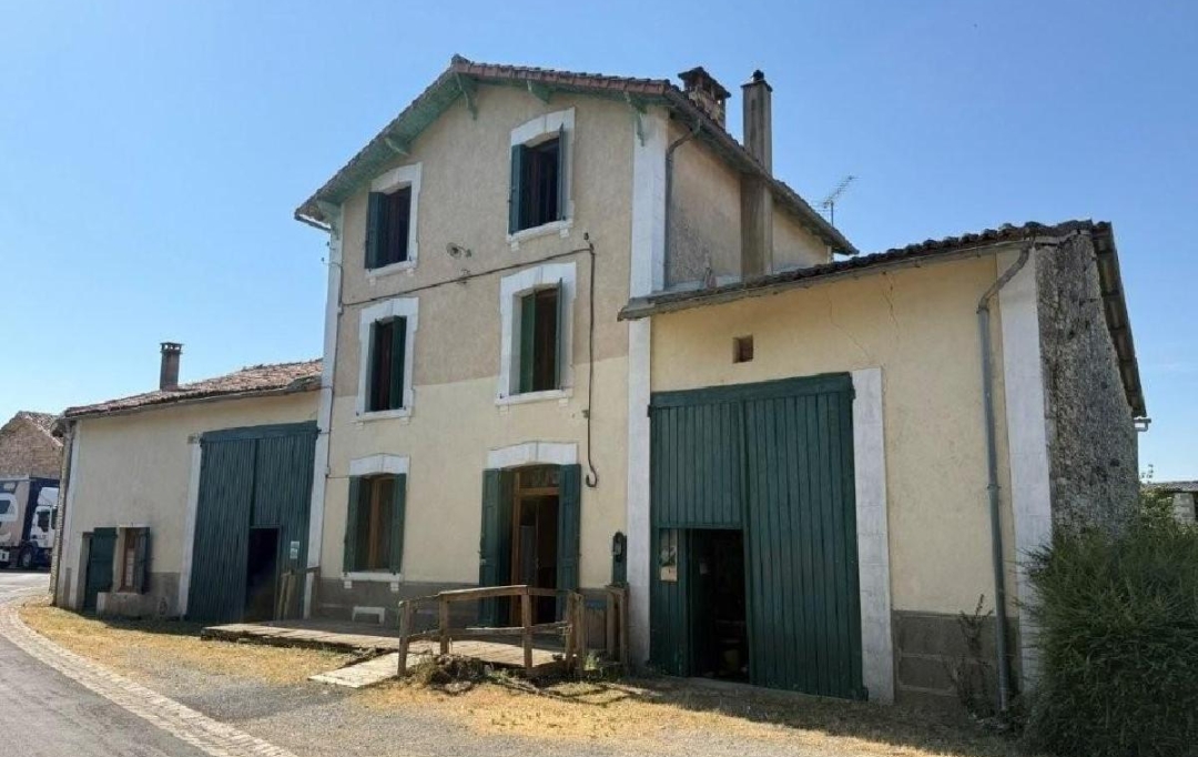 AGENCE TIC RUFFEC : Maison / Villa | AUNAC (16460) | 169 m2 | 118 275 &euro; 