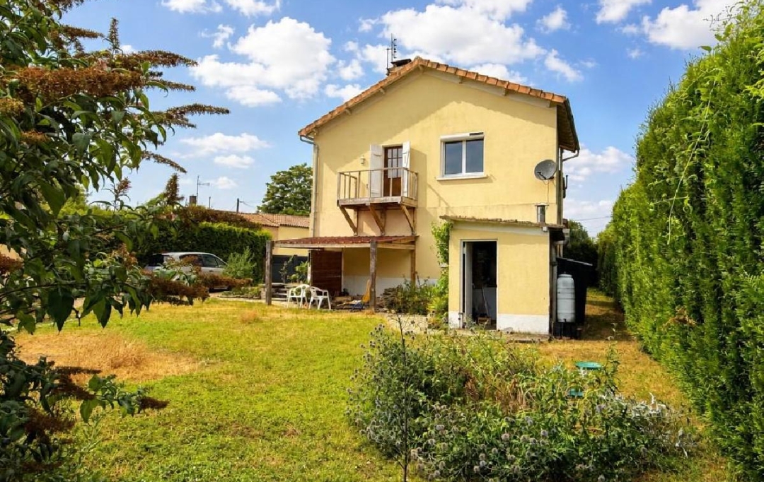 AGENCE TIC RUFFEC : Maison / Villa | AIGRE (16140) | 126 m2 | 140 000 &euro; 
