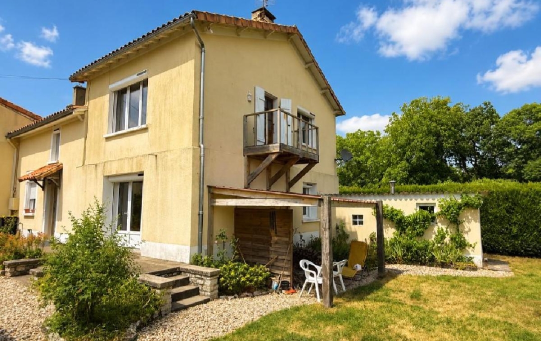 AGENCE TIC RUFFEC : Maison / Villa | AIGRE (16140) | 126 m2 | 140 000 &euro; 