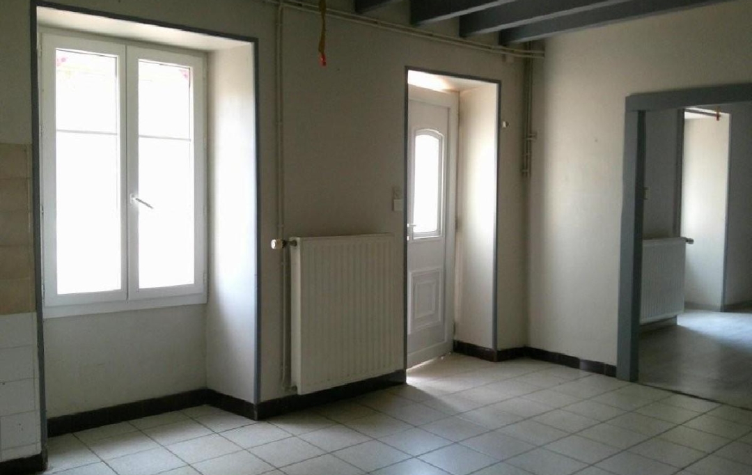 AGENCE TIC RUFFEC : Maison / Villa | LEZAY (79120) | 124 m2 | 98 925 &euro; 