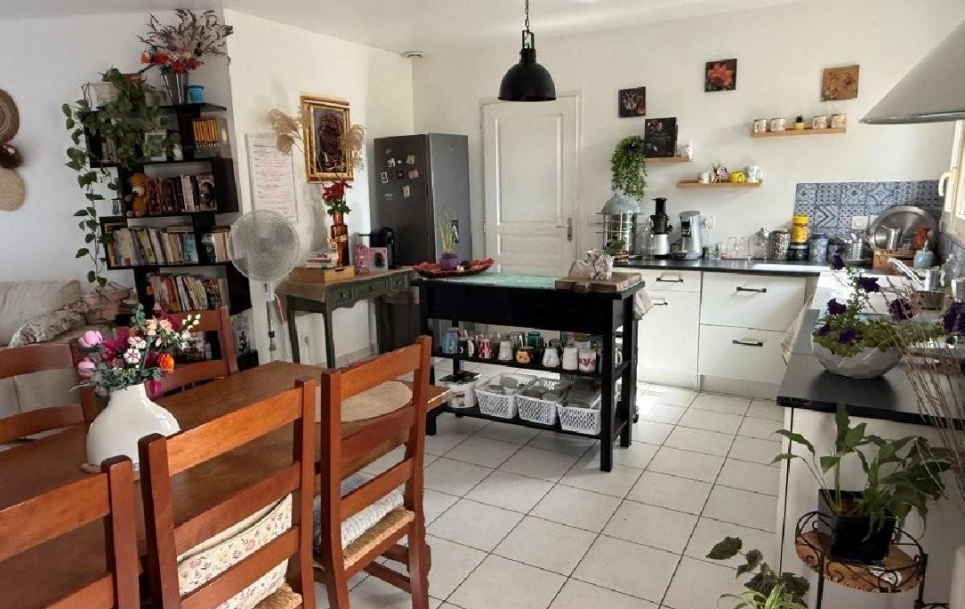 AGENCE TIC RUFFEC : Maison / Villa | VERTEUIL-SUR-CHARENTE (16510) | 90 m2 | 148 900 &euro; 