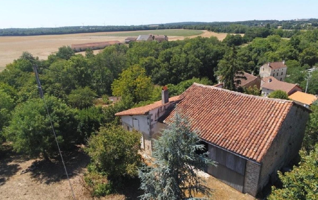 AGENCE TIC RUFFEC : Maison / Villa | VERTEUIL-SUR-CHARENTE (16510) | 121 m2 | 99 950 &euro; 
