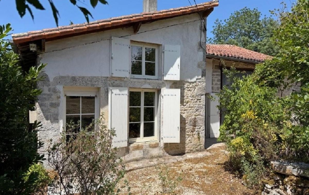 AGENCE TIC RUFFEC : Maison / Villa | VERTEUIL-SUR-CHARENTE (16510) | 121 m2 | 99 950 &euro; 